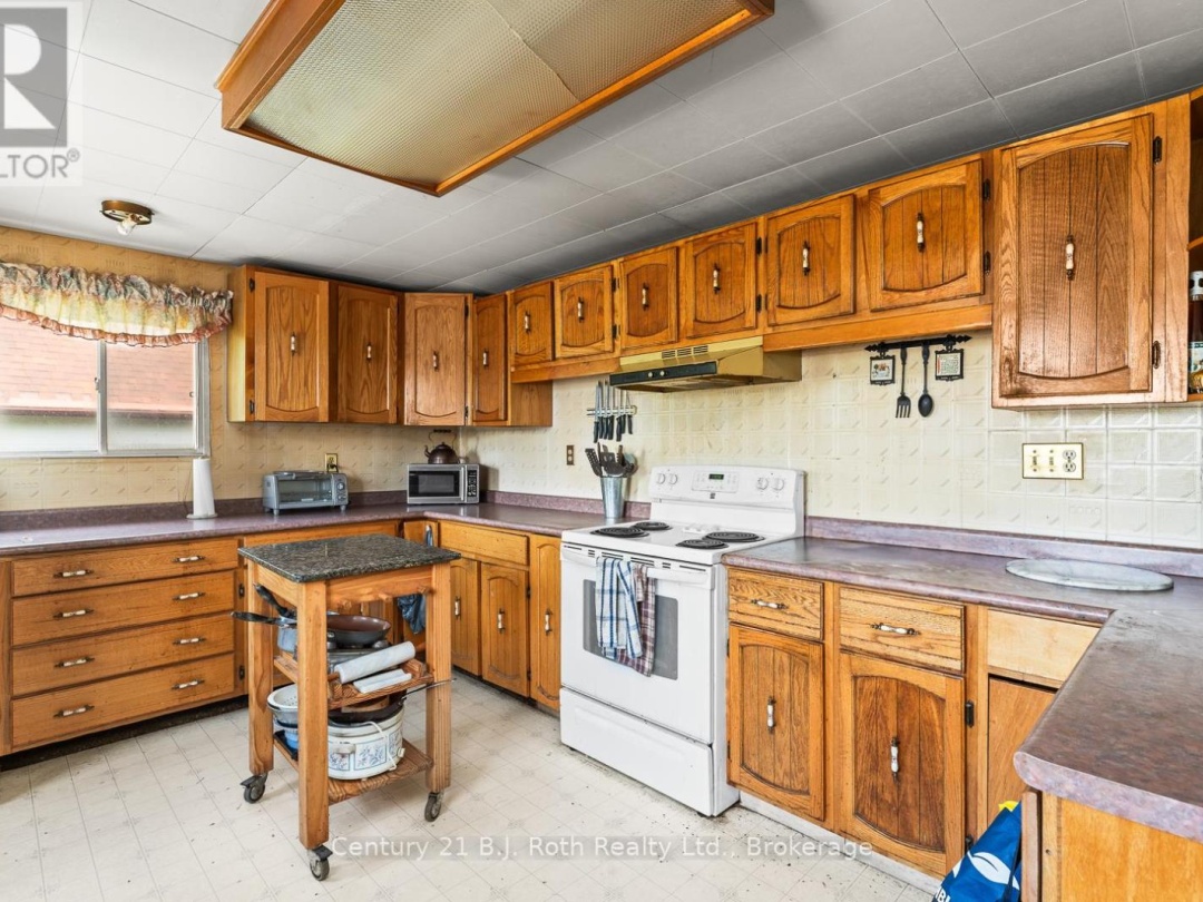 3338 COX DRIVE, 