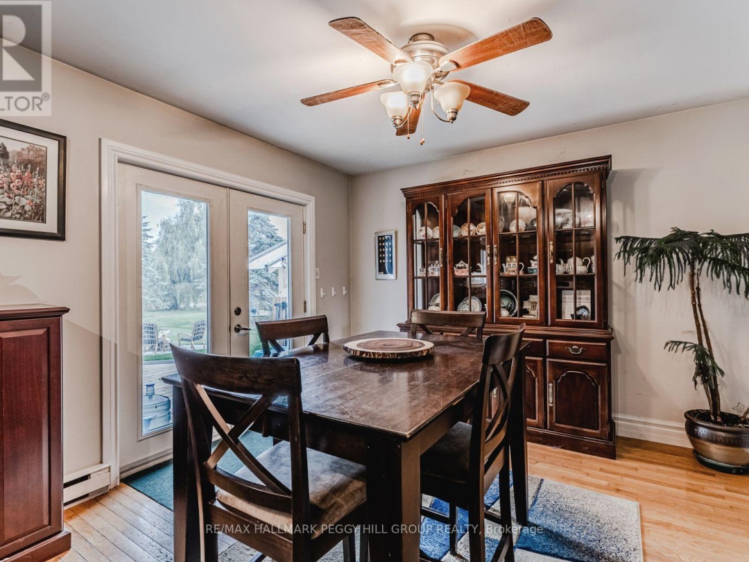 7 SANDLEWOOD TRAIL, 