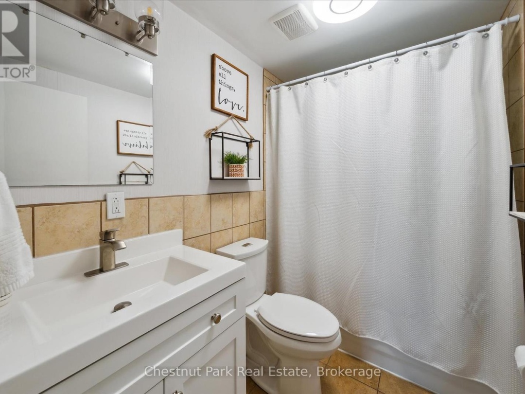 218 North Drive, Lake Vernon