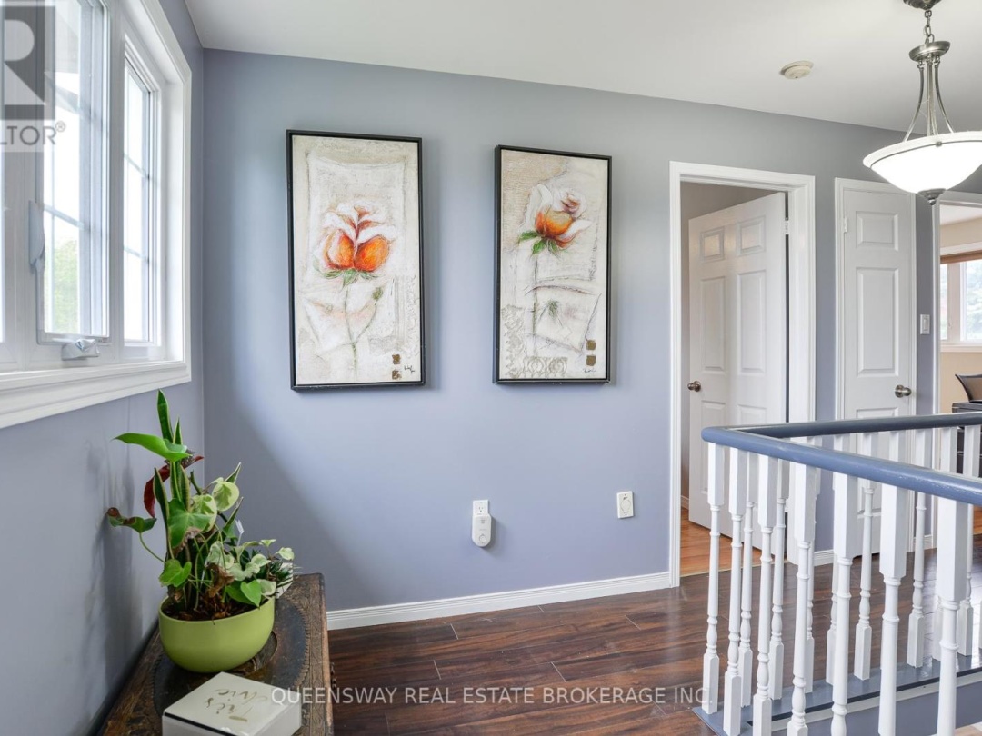10 LEWIS DRIVE, Orillia