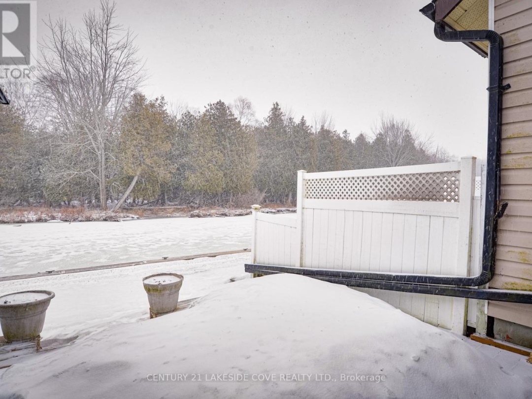 15 - 71 LAGUNA PARKWAY, Lake Simcoe