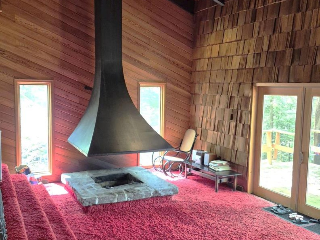 160 West Point Sands Road, Mary Lake