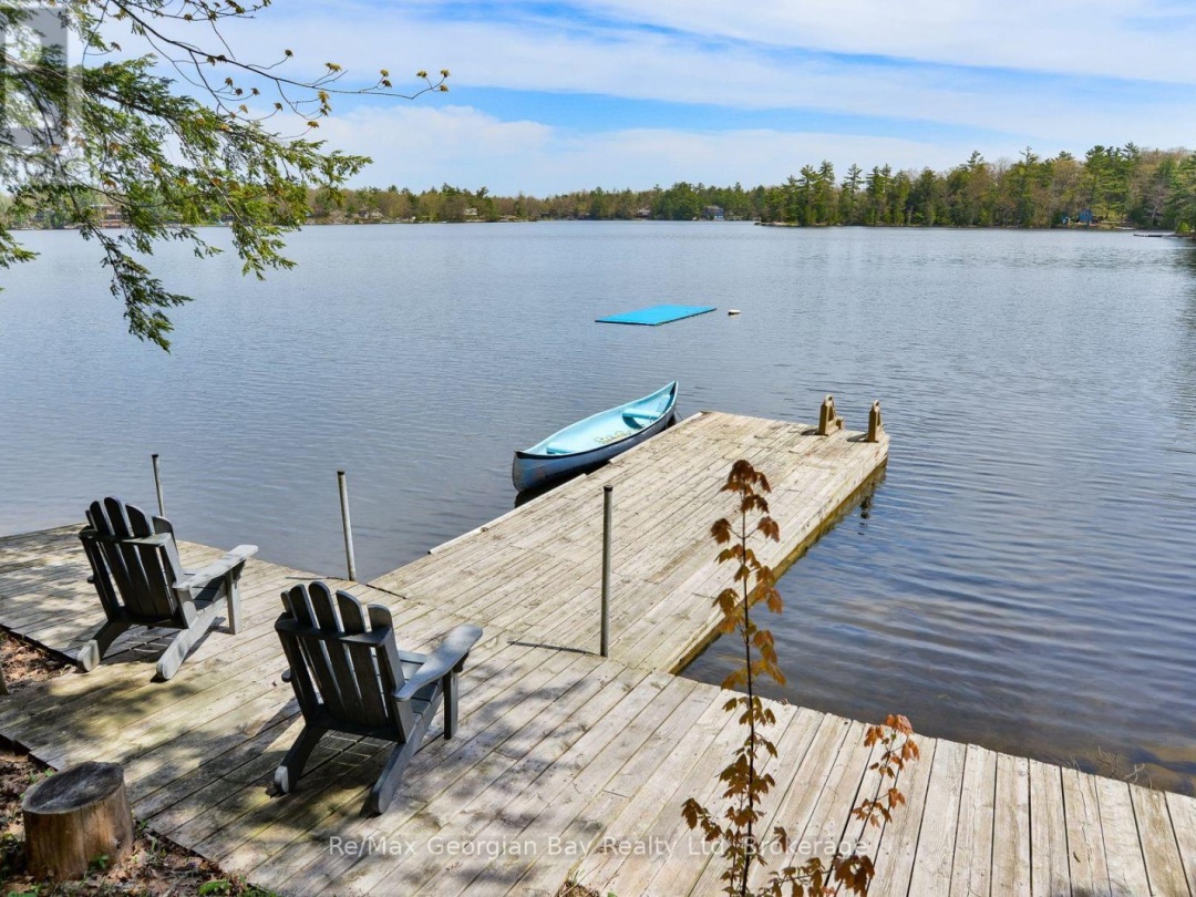 214 Trans Canada Bay Road, Six Mile Lake