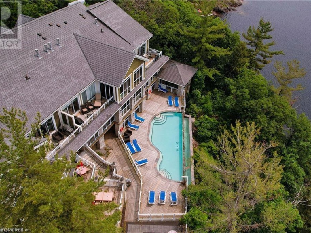 1869 Hwy 118 W Unit# Bhvb201, Lake Muskoka