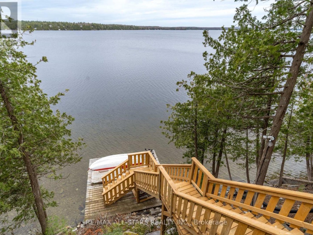 149 Lakeside Drive, Four Mile Lake