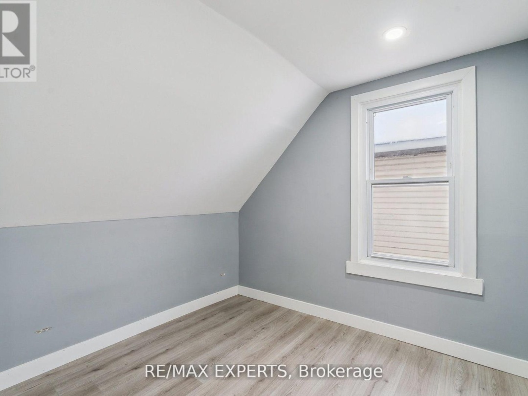 282 Gill Street, Orillia