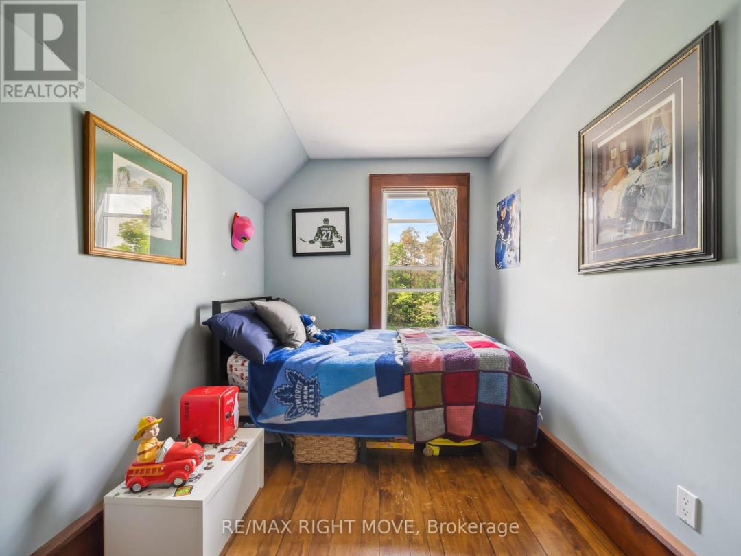 3062 TOWNLINE RR5 TOWNLINE, 