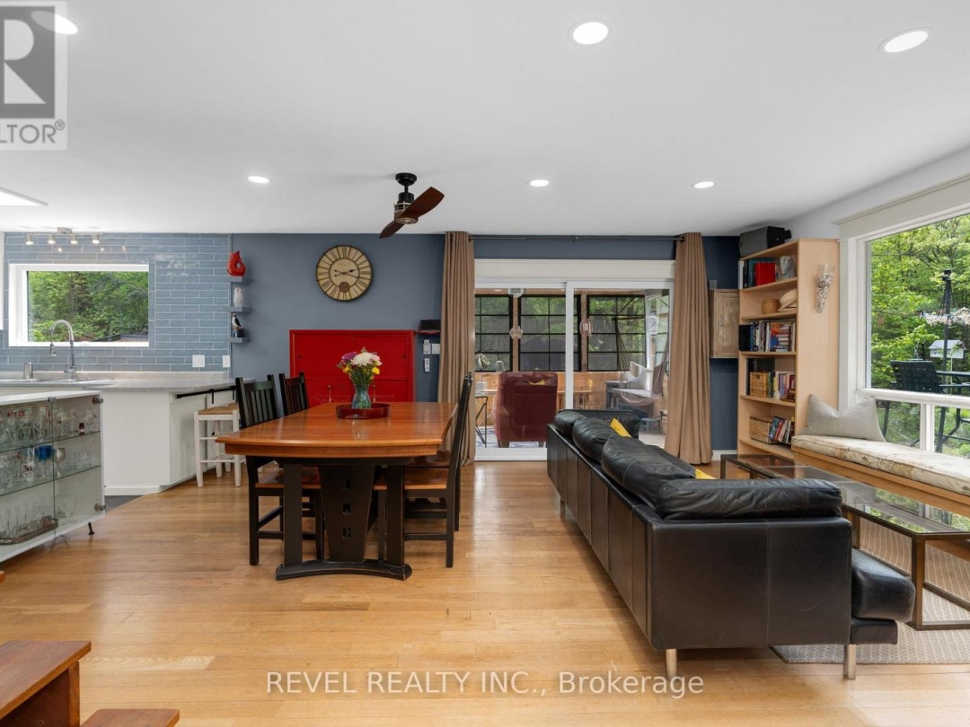 3248 MUSKOKA STREET, 