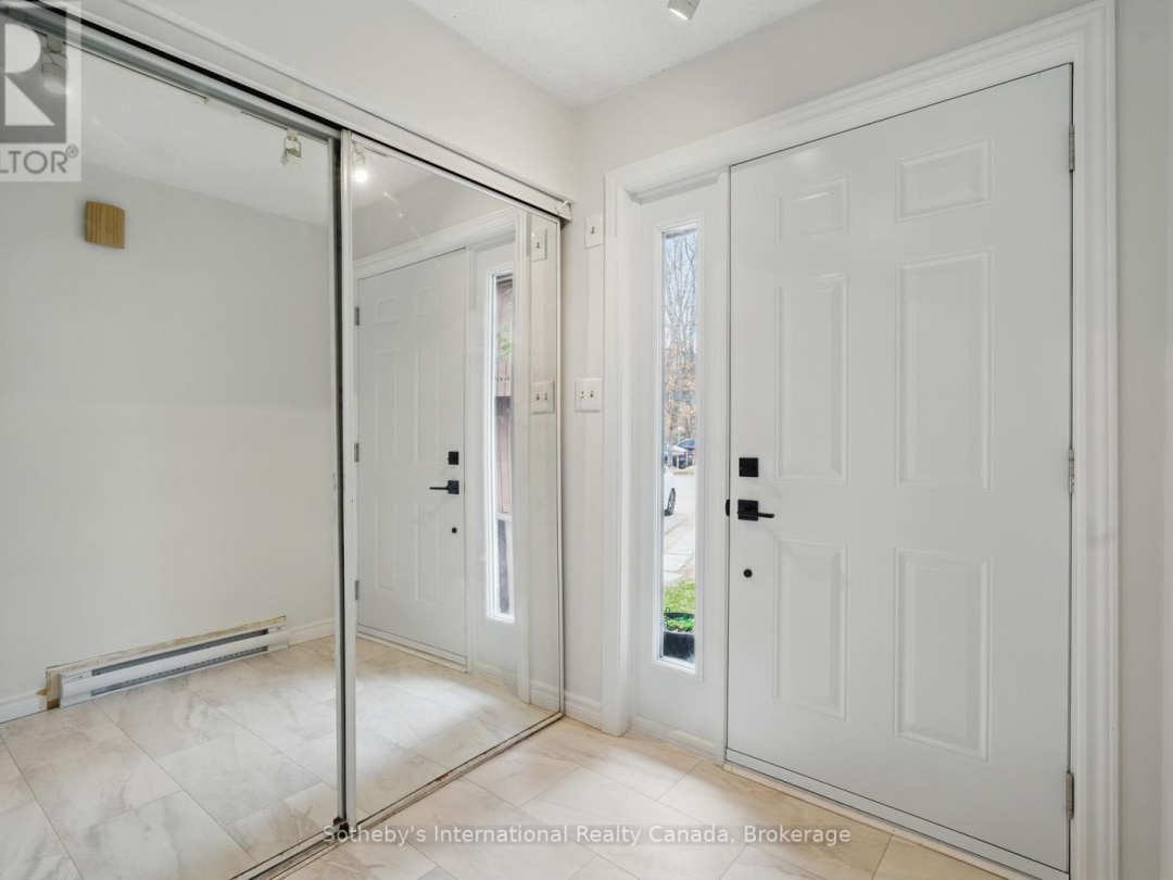 49 Southbank Drive, Lake Muskoka