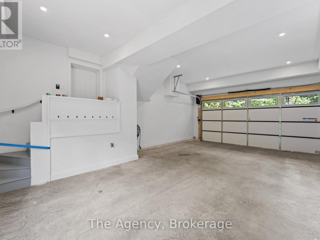 1290 CEDAR LANE, 