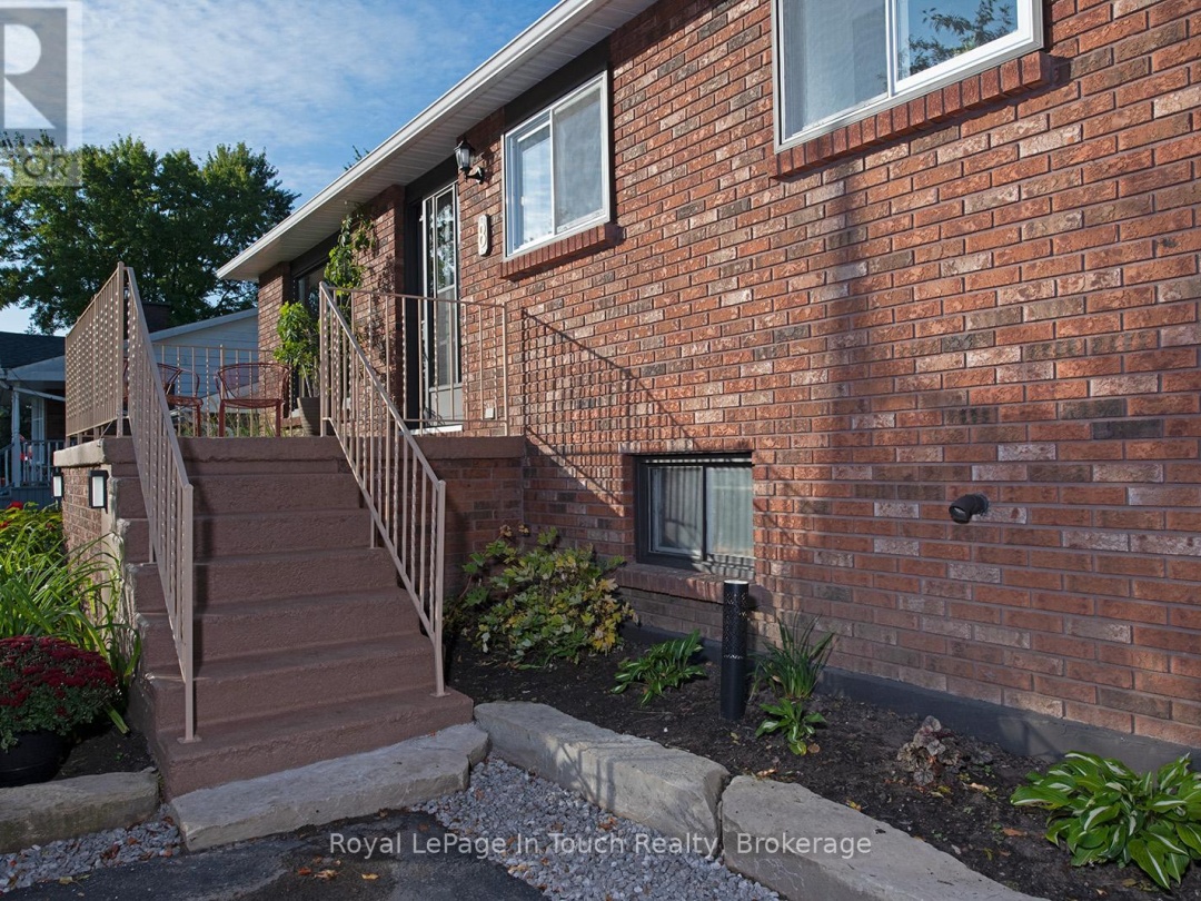 8 CYRIL MARTIN PLACE, 