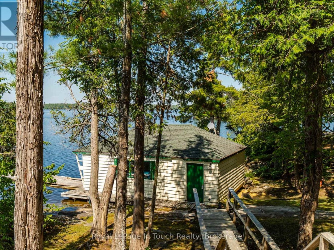 2 IS 270 GEORGIAN BAY ISLAND, 