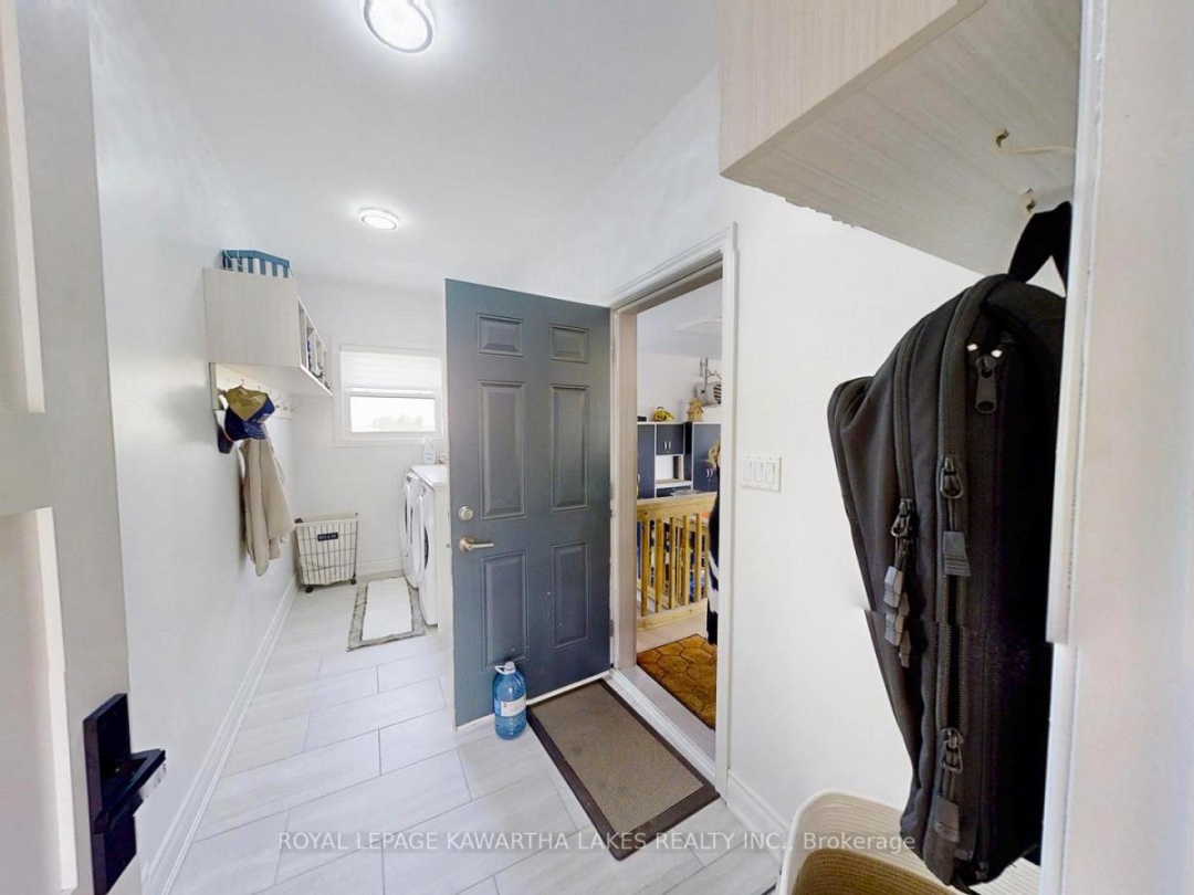 427 LINDEN VALLEY ROAD, 