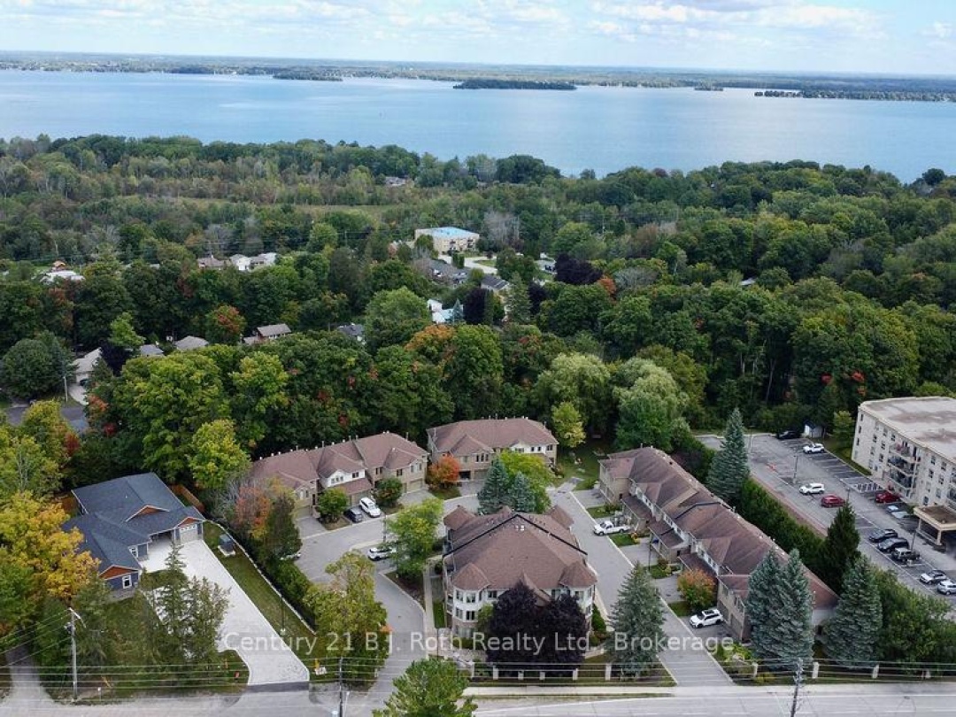 9 492 Laclie Street, Orillia