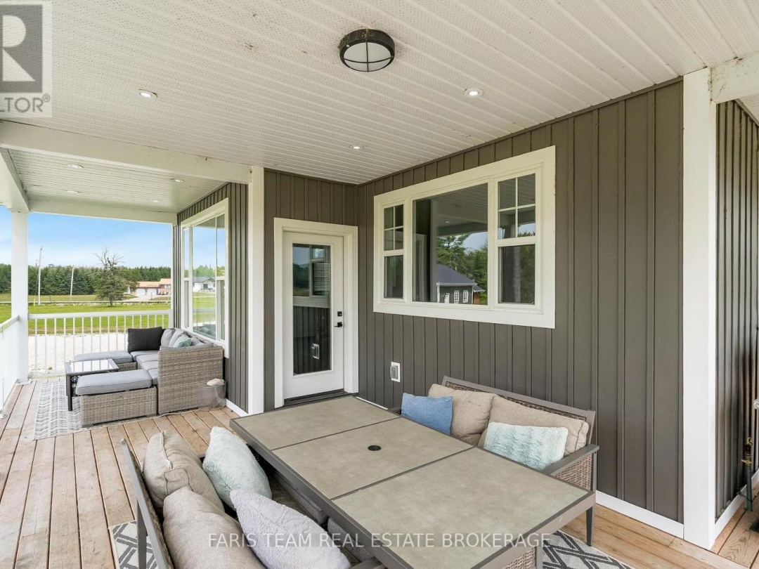 2448 STOCKDALE ROAD, 