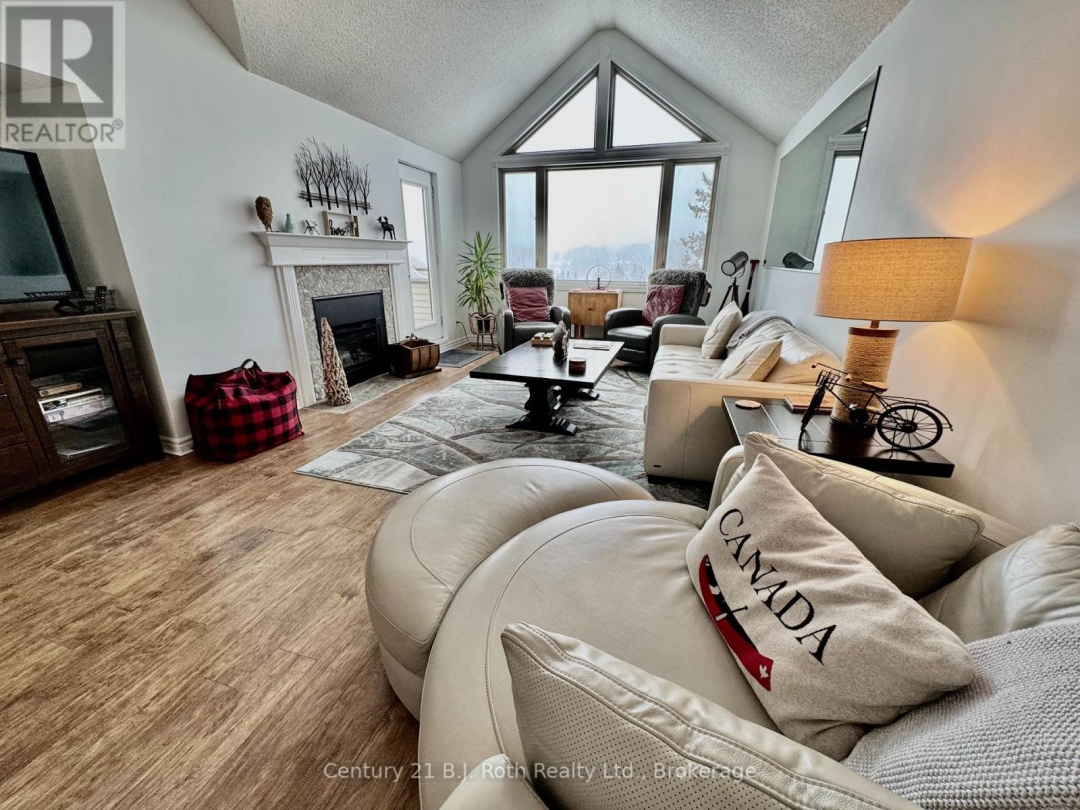 231 Hilltop Grandview Drive, Fairy Lake