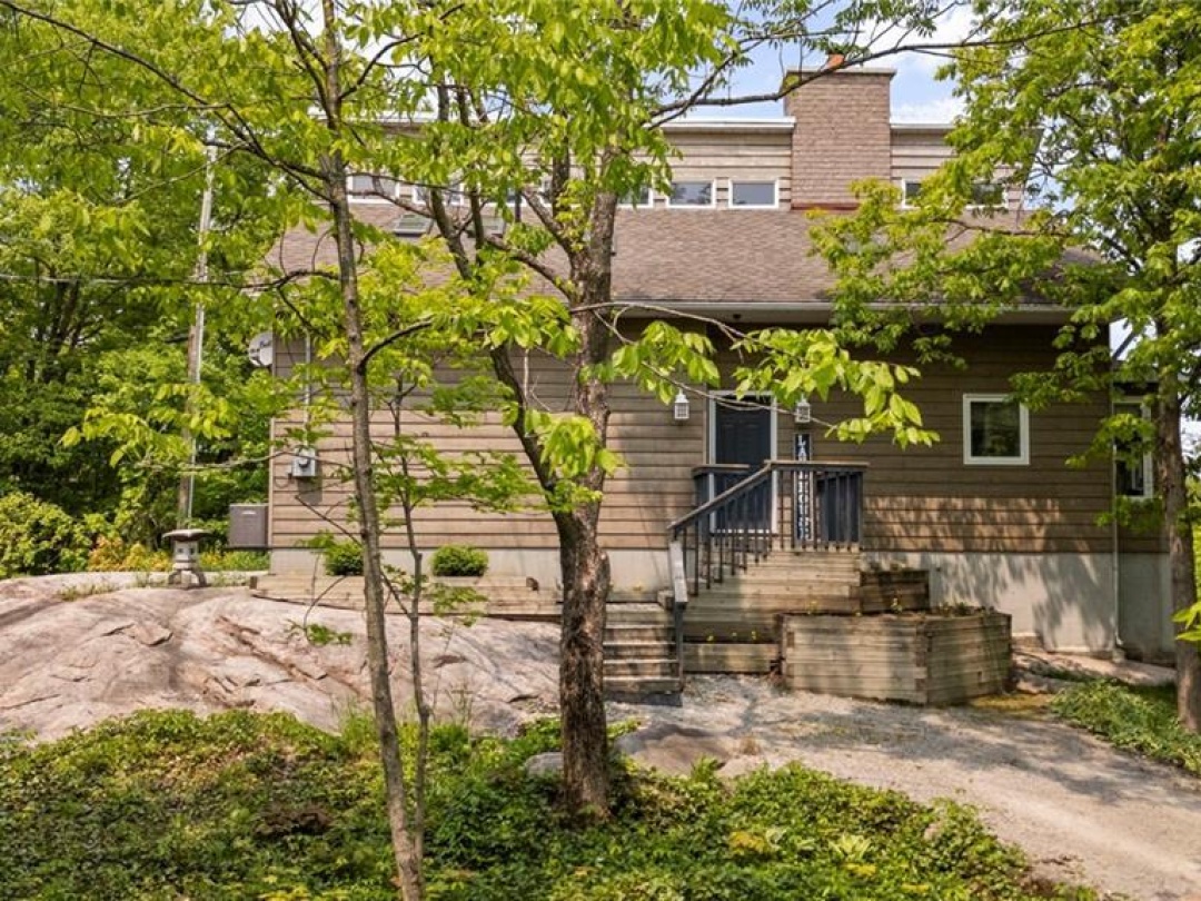 2043 BEMAN POINT Lane, 