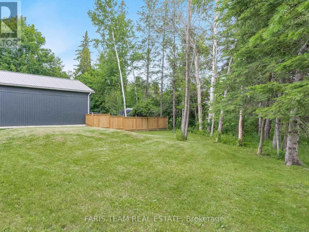2082 CENTRE AVENUE, 