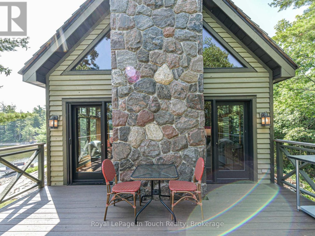 4 IS 2075 ARTHUR ISLAND, GEORGIAN BAY, 