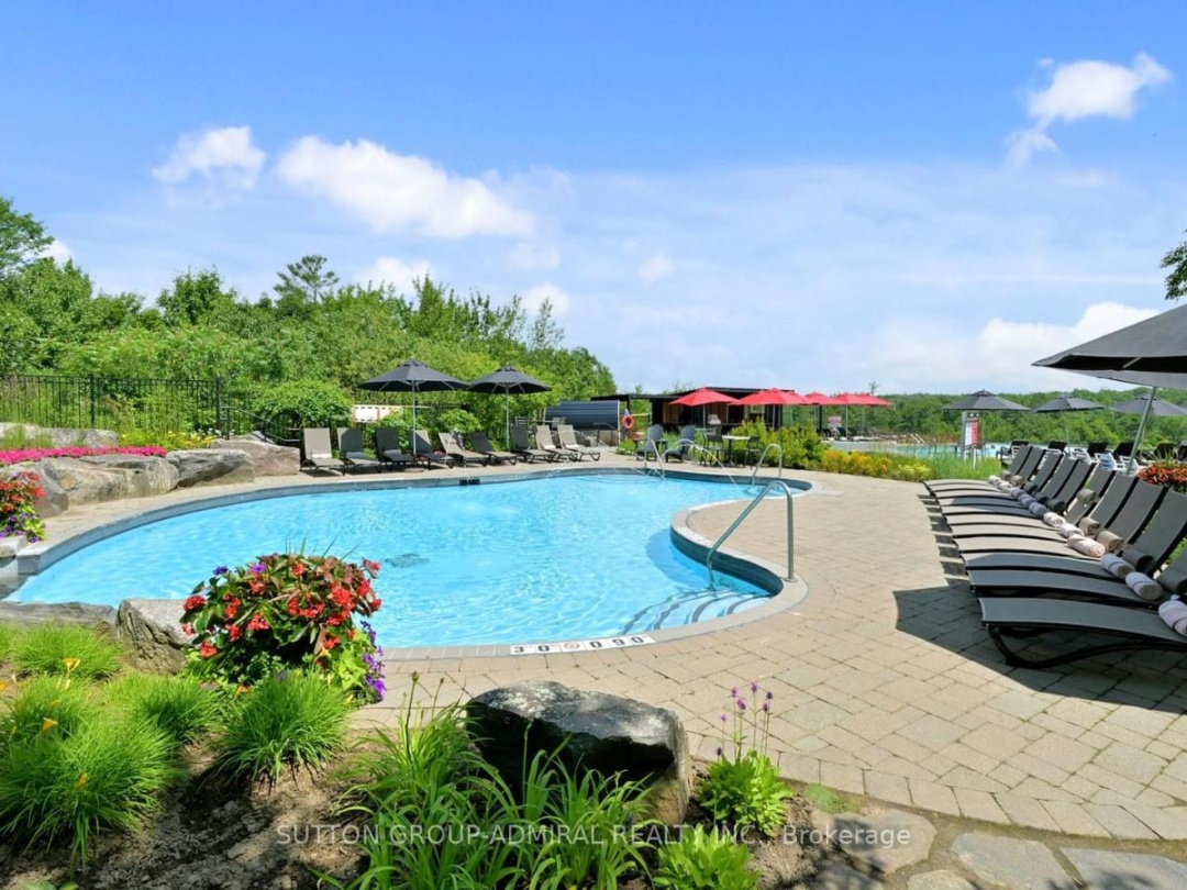 209 - 120 CARRICK TRAIL, 
