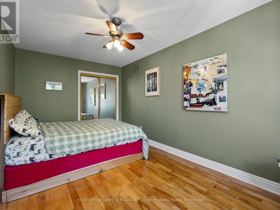 733 Whites Falls Road, Six Mile Lake
