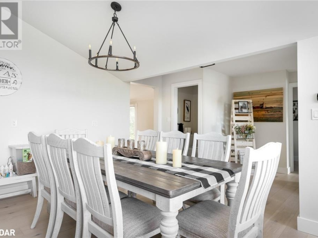 3352 Russell Drive, Gloucester Pool