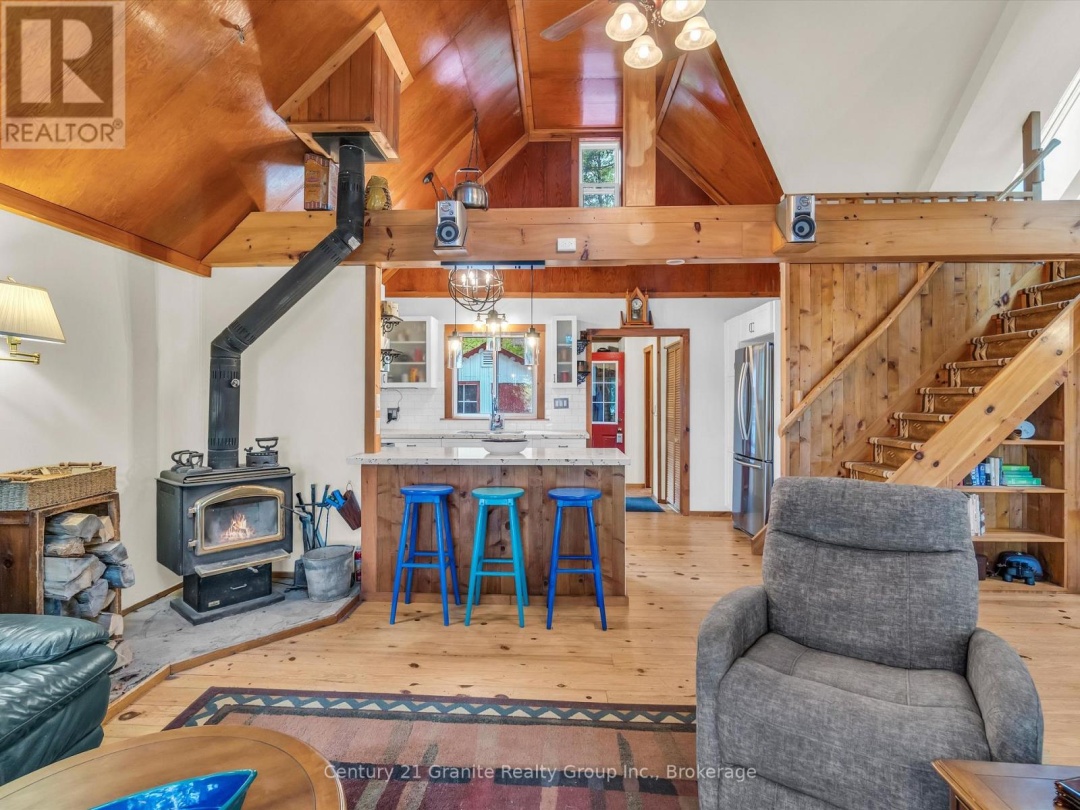 1120 S Clear Lake Road, Clear Lake