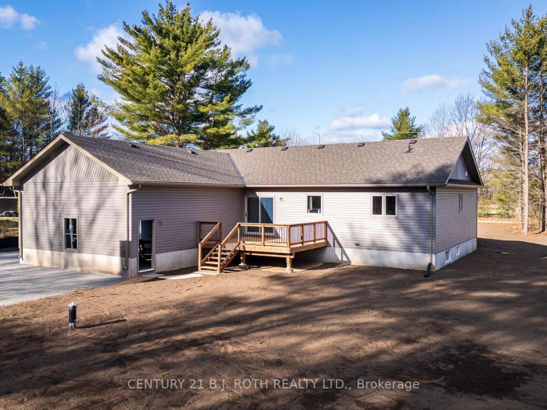 6121 CONCESSION B C ROAD, 