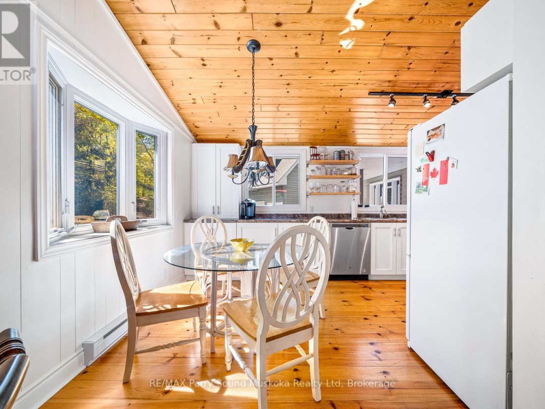 3 Maureen Drive, Little Whitefish Lake