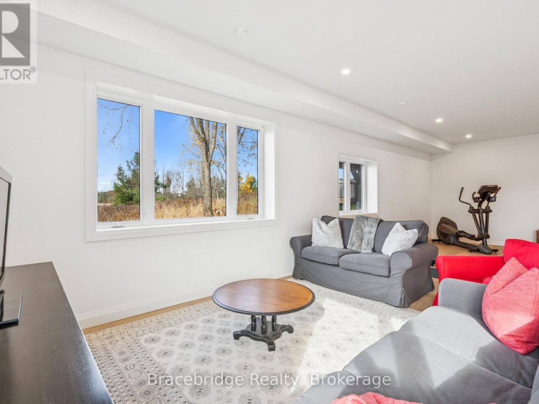 1006 STEPHENS BAY ROAD, 