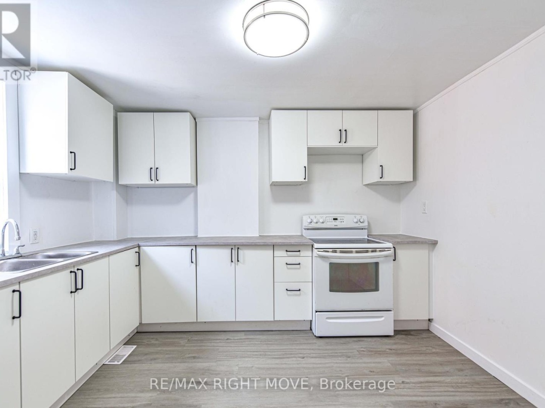 50 ALBERT STREET N, 