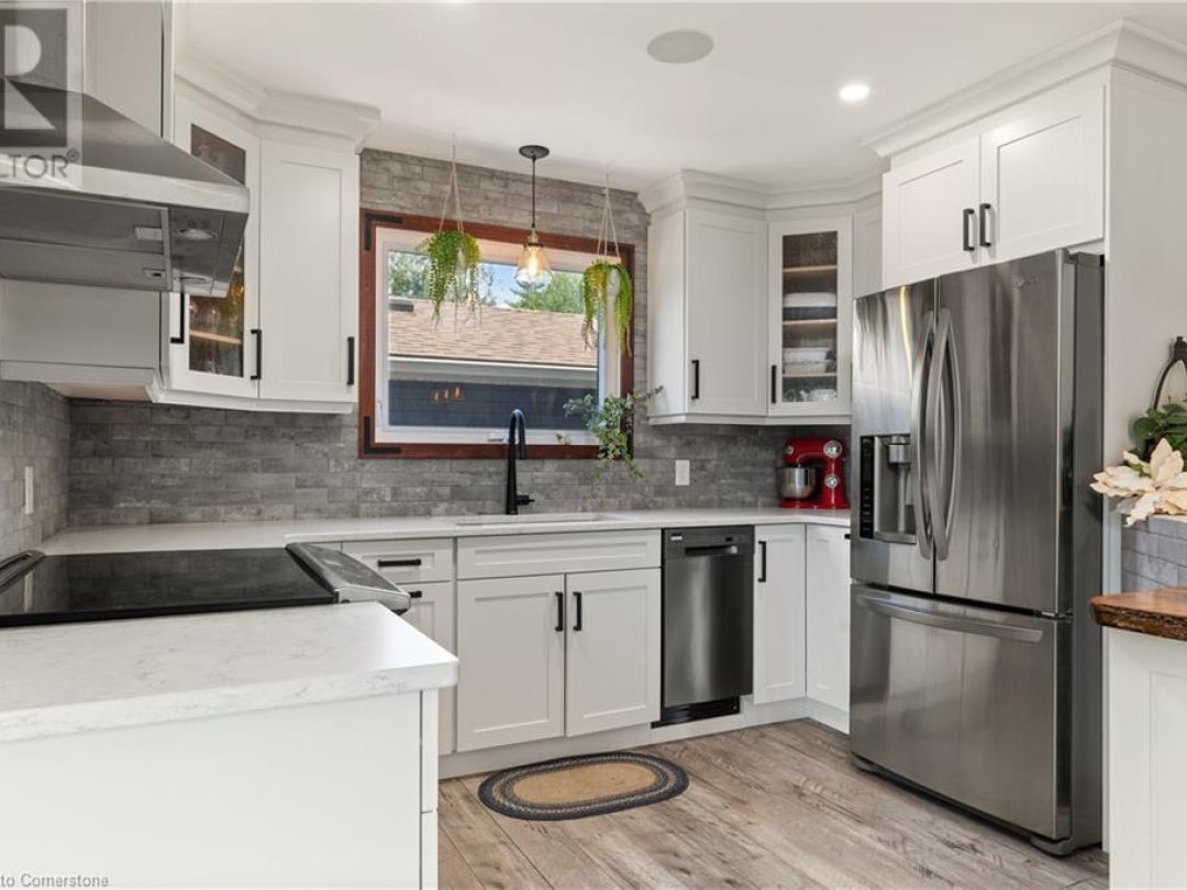 33 GRAHAM Drive, 