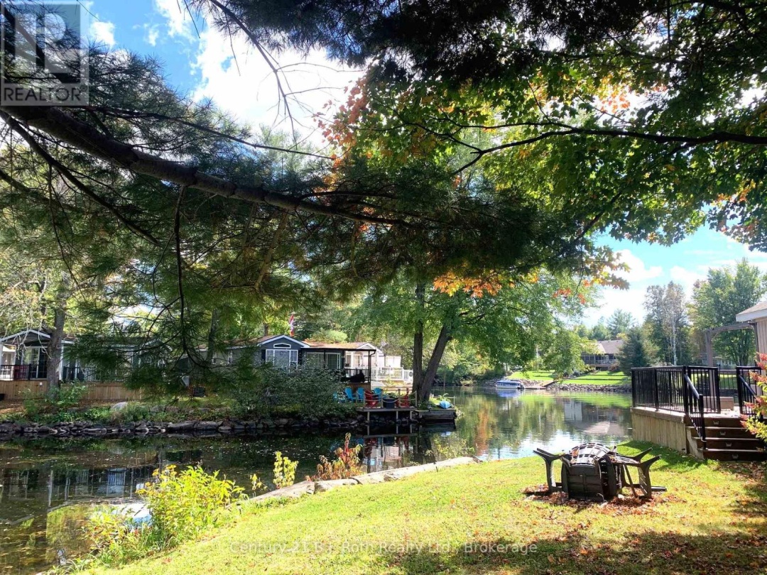 43 1082 Shamrock Marina Road, Severn Lake