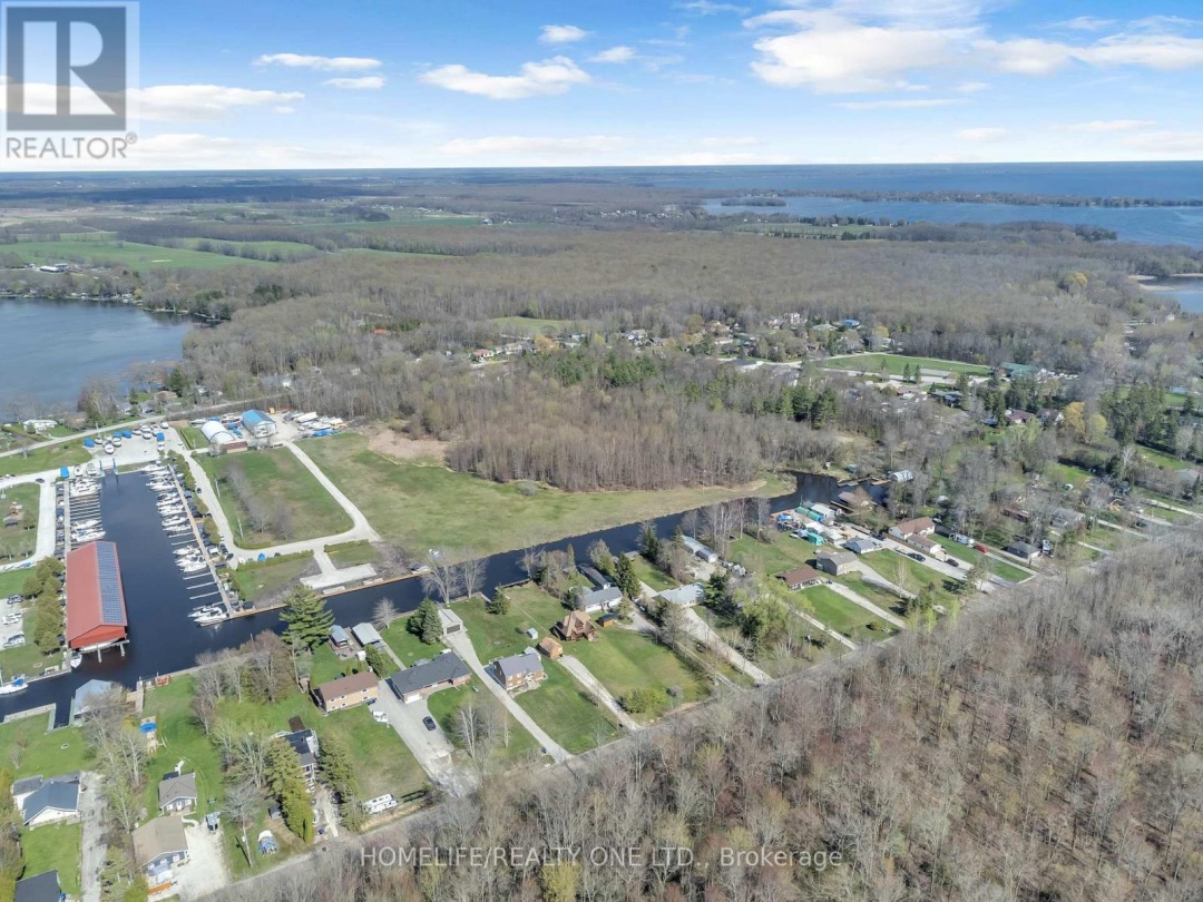 4055 Glen Cedar Drive, Lake Simcoe