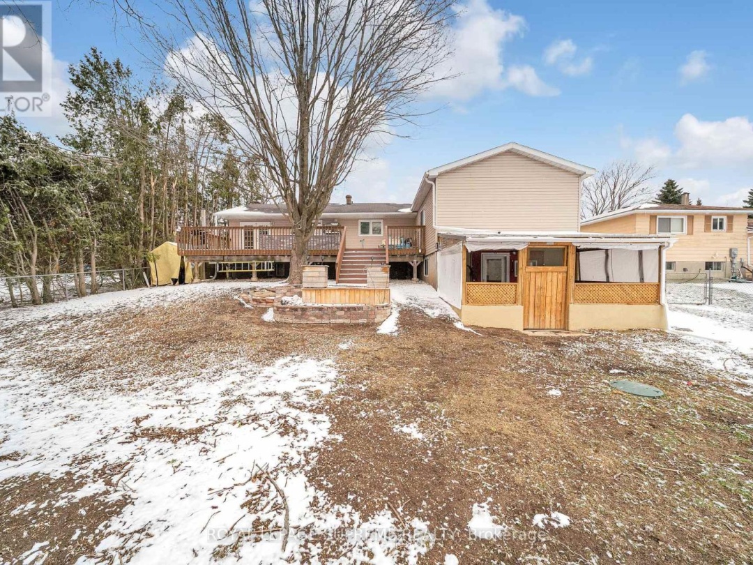 8740 12 Highway, Oro-Medonte