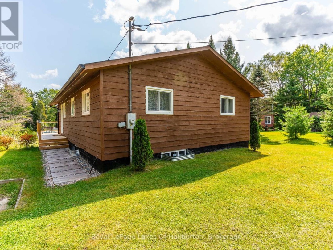 1117 Mistivale Road, Gull Lake