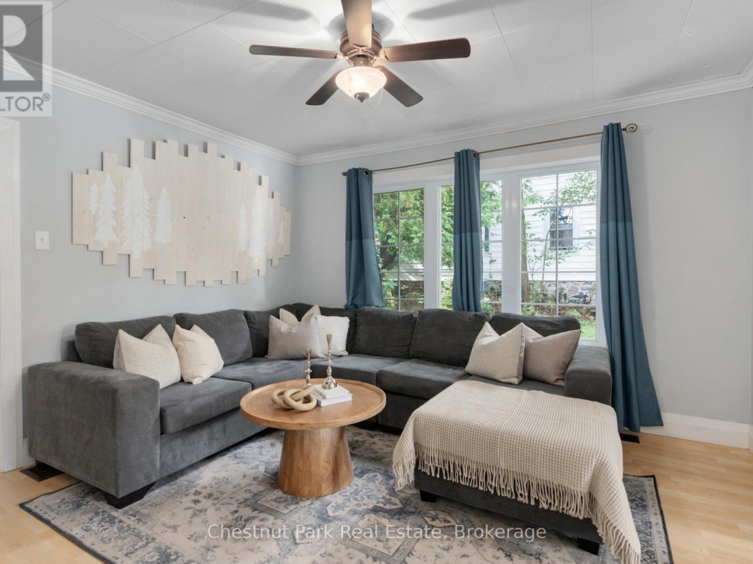 3 CORA STREET E, 