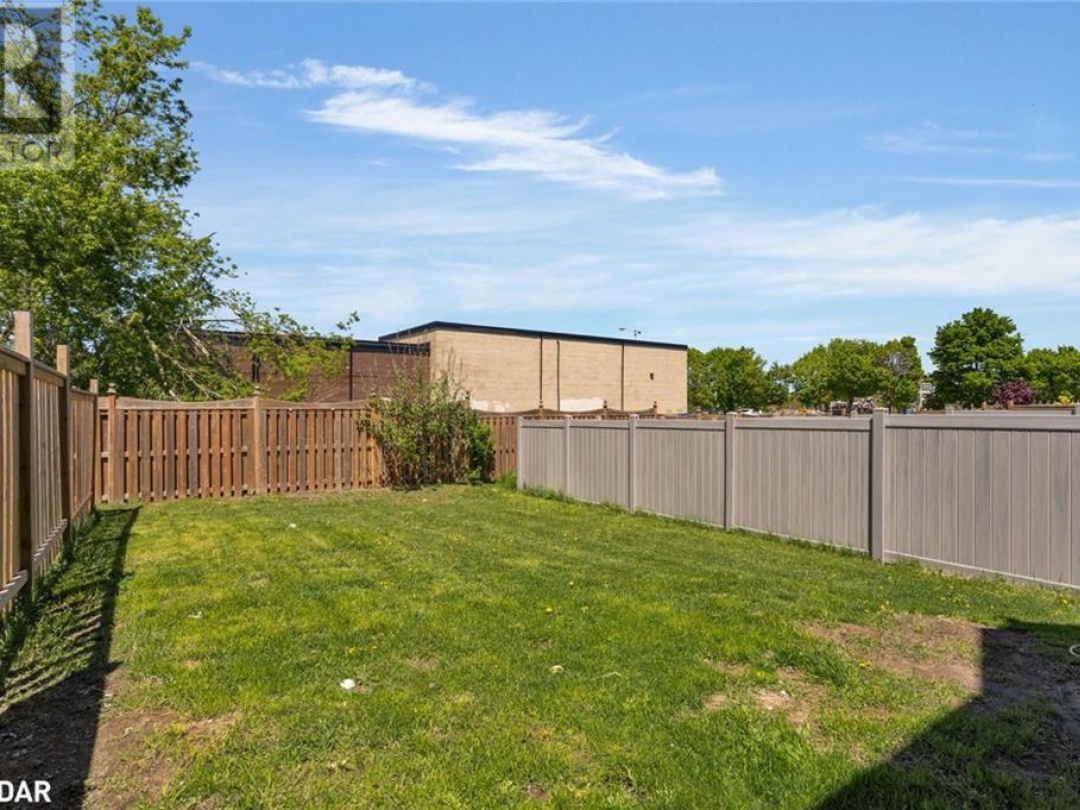 24 Churchlea Mews, Orillia
