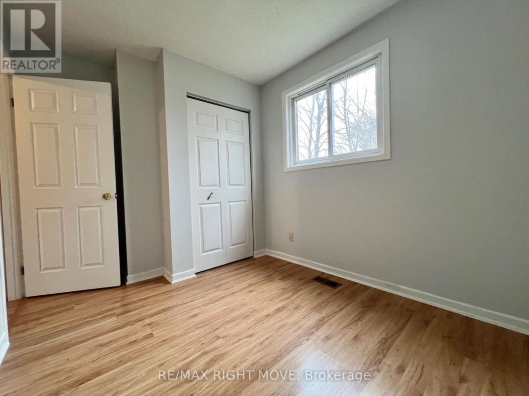 8 Marlisa Drive, Orillia