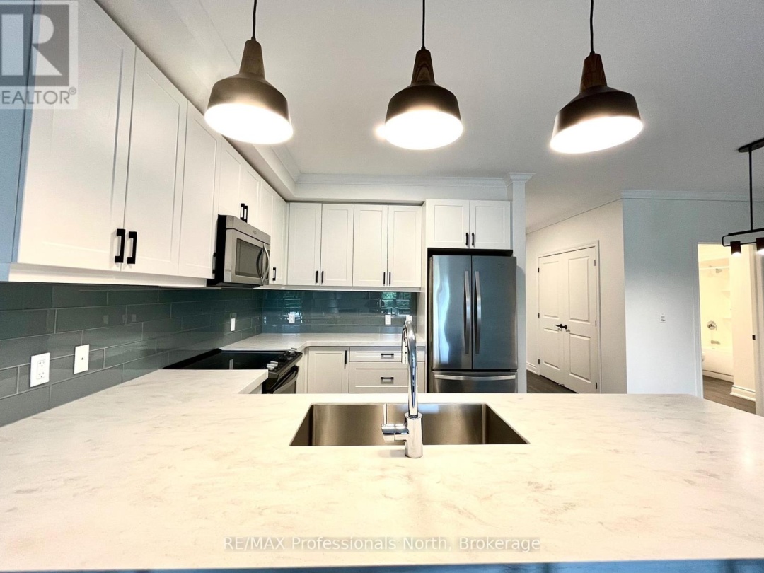 204 - 4 LAKE AVENUE, 