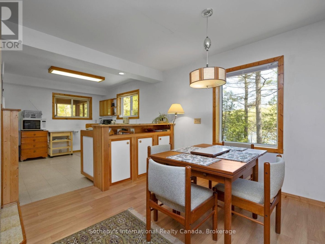 14 Burnegie Lane, Otter Lake