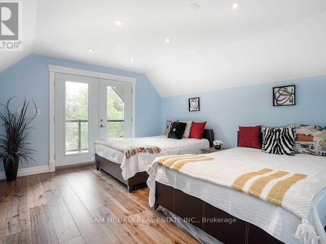 44 BASS LAKE ROAD, Pigeon Lake