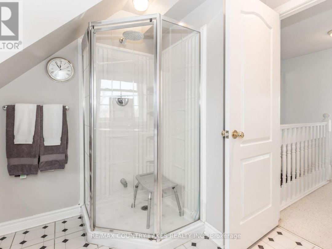 98 TURTLE PATH, Lake Simcoe