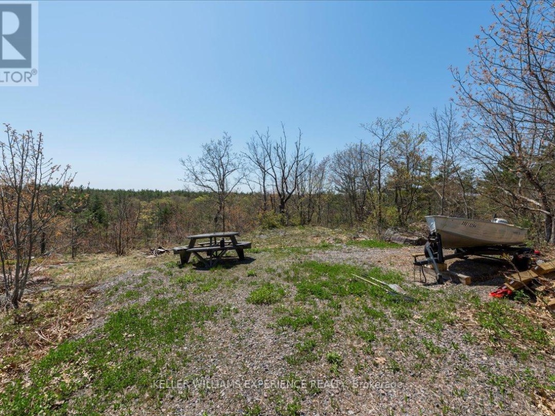 1075 Heintzman Gate W, Sparrow Lake