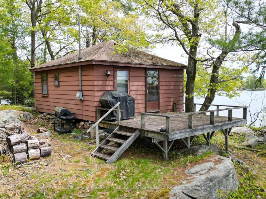 134 Pond Road, Six Mile Lake