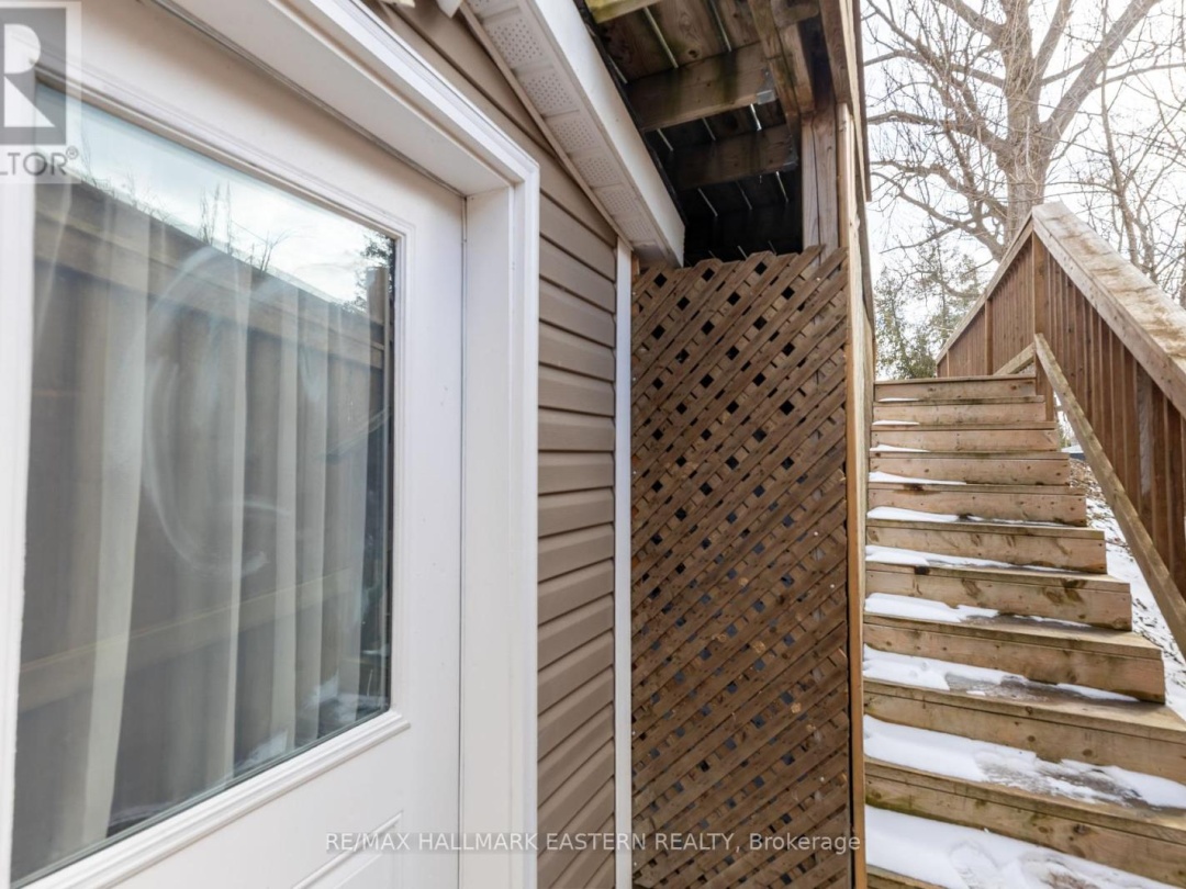 4 Hollyville Boulevard, Sturgeon Lake