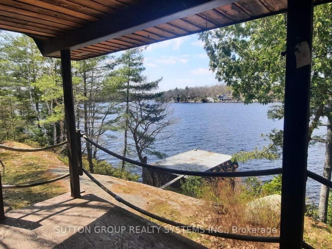 55 Healey Lake Water, Healey Lake