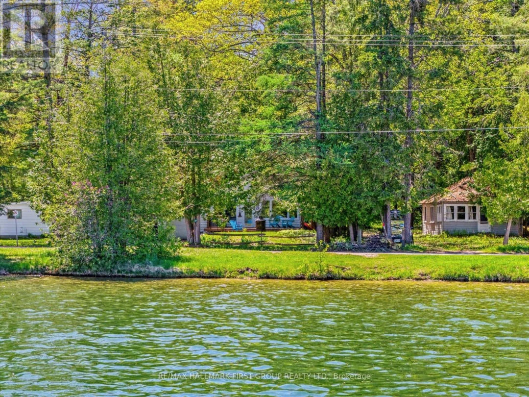 3074 Sparrow Lake Road S, Severn