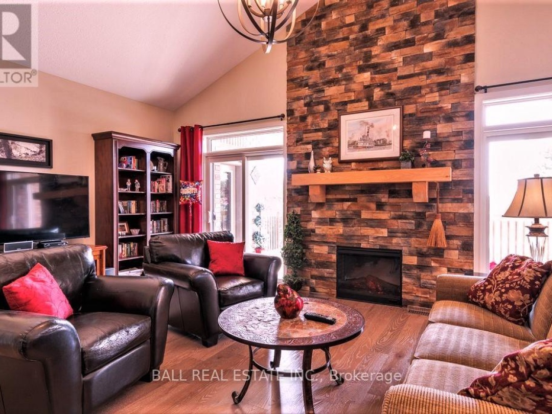 41 SOUTH HARBOUR DRIVE, 