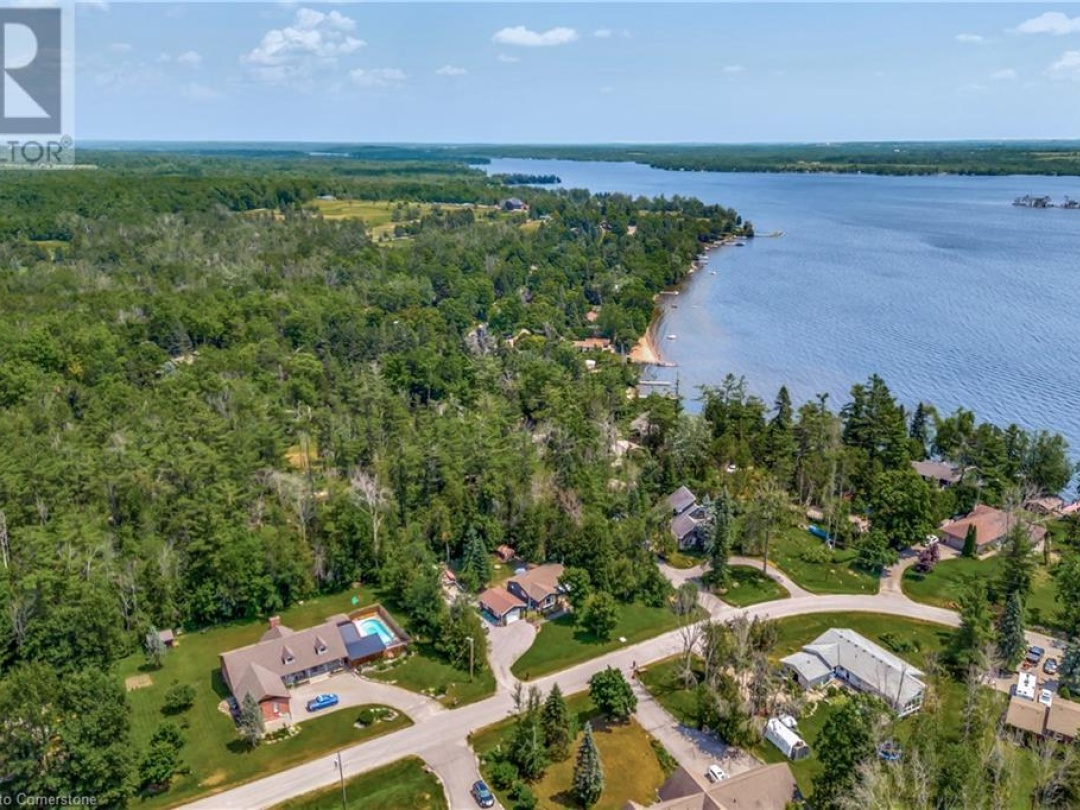 33 GRAHAM Drive, 